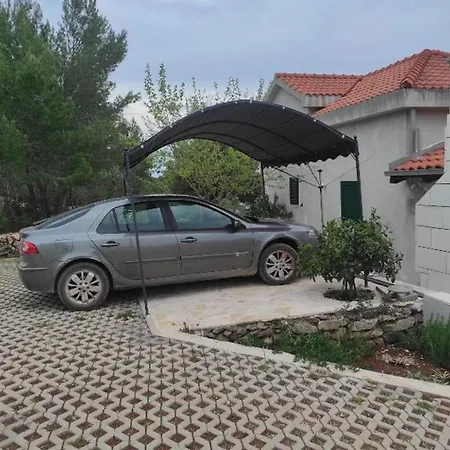 Nyaraló House Ivana Milna