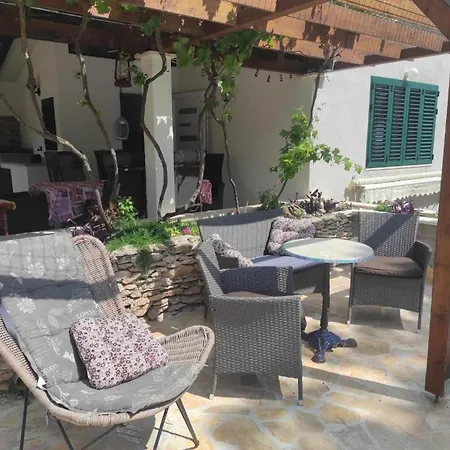 House Ivana *