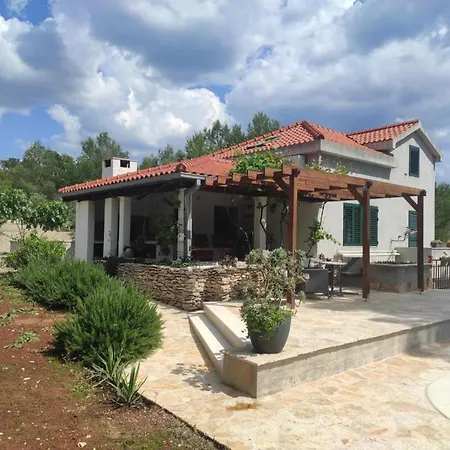 House Ivana