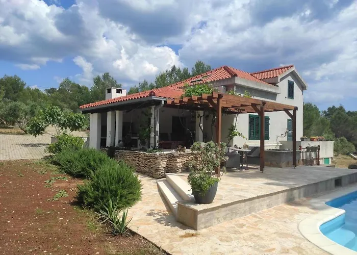 House Ivana